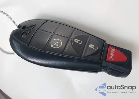 2019 Jeep Cherokee Latitude 4X4 z USA, uszkodzony, nr VIN 1C4PJMCB2KD281570